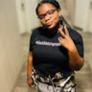 Meet your Posher, Michele